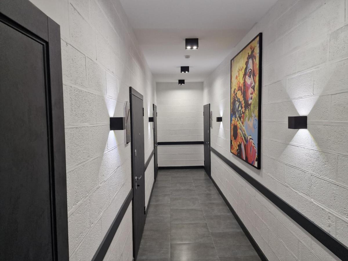 Apart Hotel Loft Алма Ата Екстериор снимка