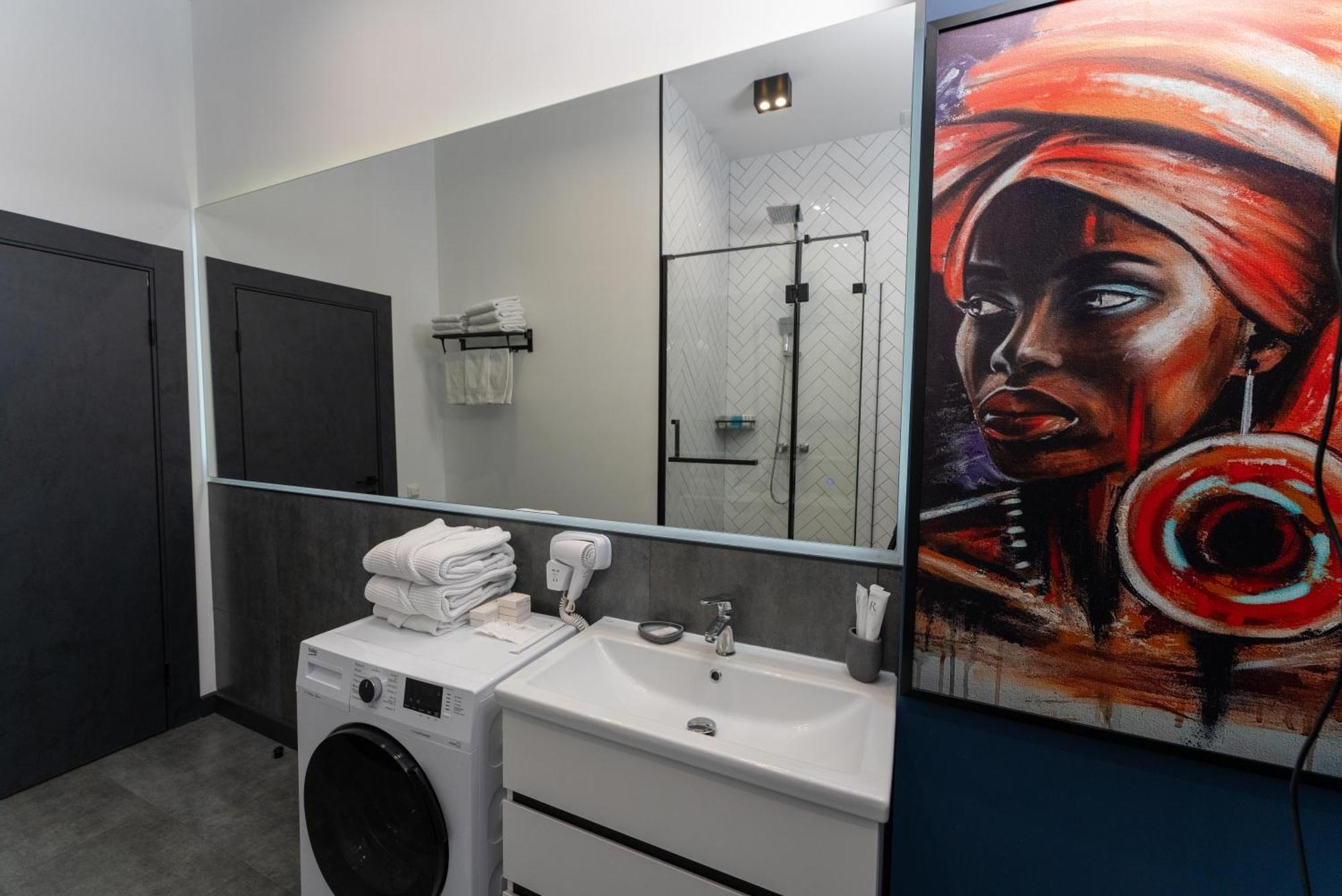 Apart Hotel Loft Алма Ата Екстериор снимка